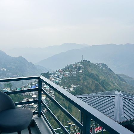 Living On The Edge A Luxury Stay Мусори Екстериор снимка