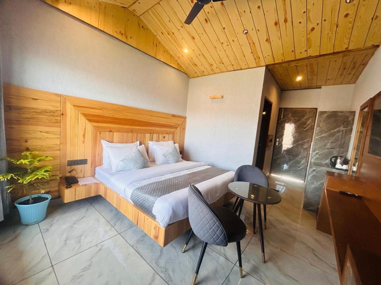 Living On The Edge A Luxury Stay Мусори Екстериор снимка