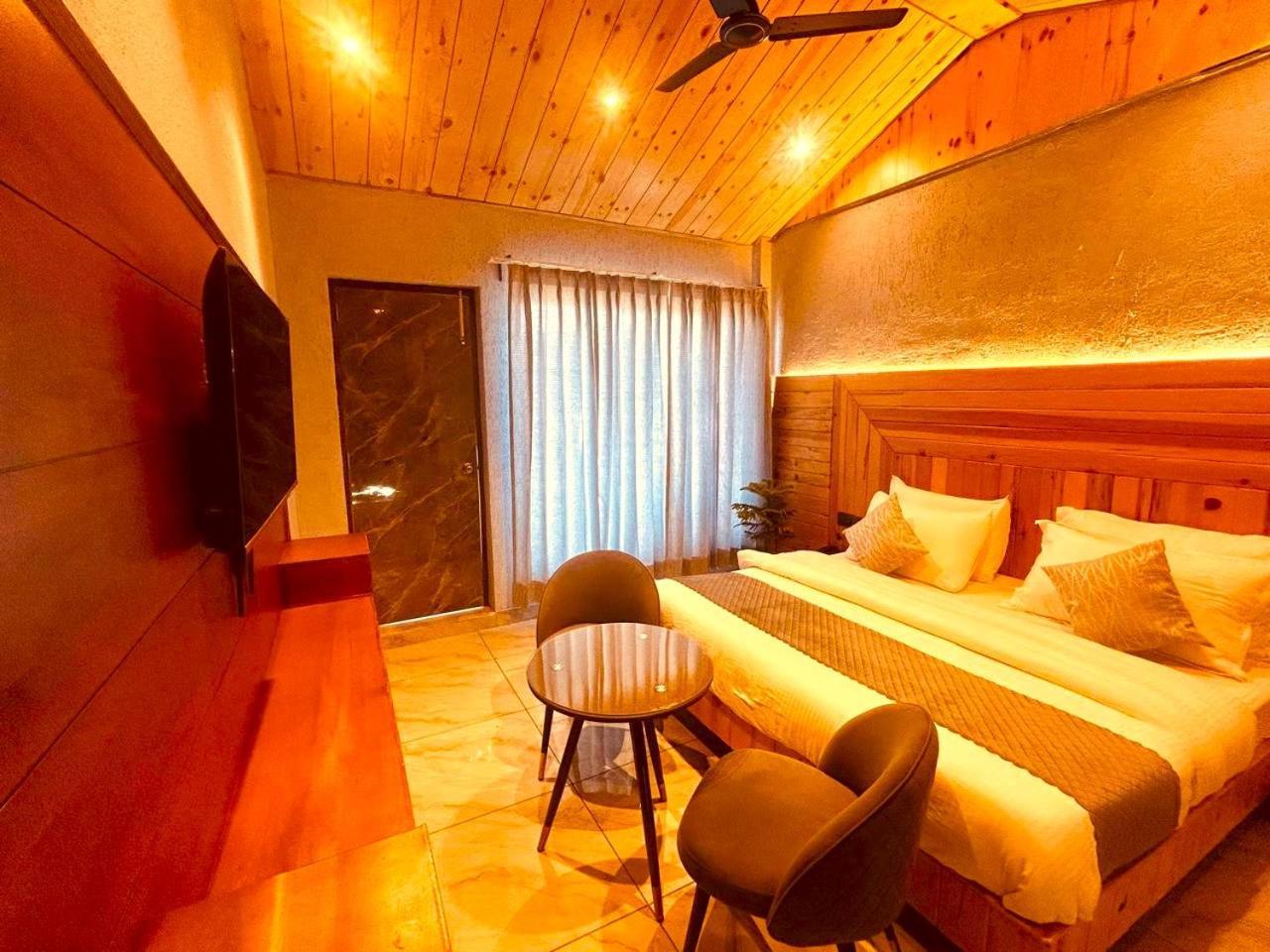 Living On The Edge A Luxury Stay Мусори Екстериор снимка