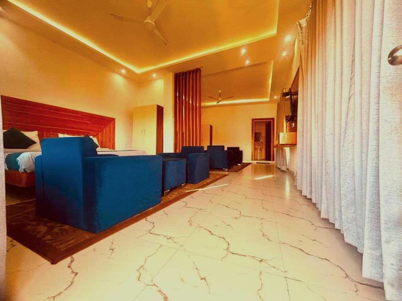 Living On The Edge A Luxury Stay Мусори Екстериор снимка