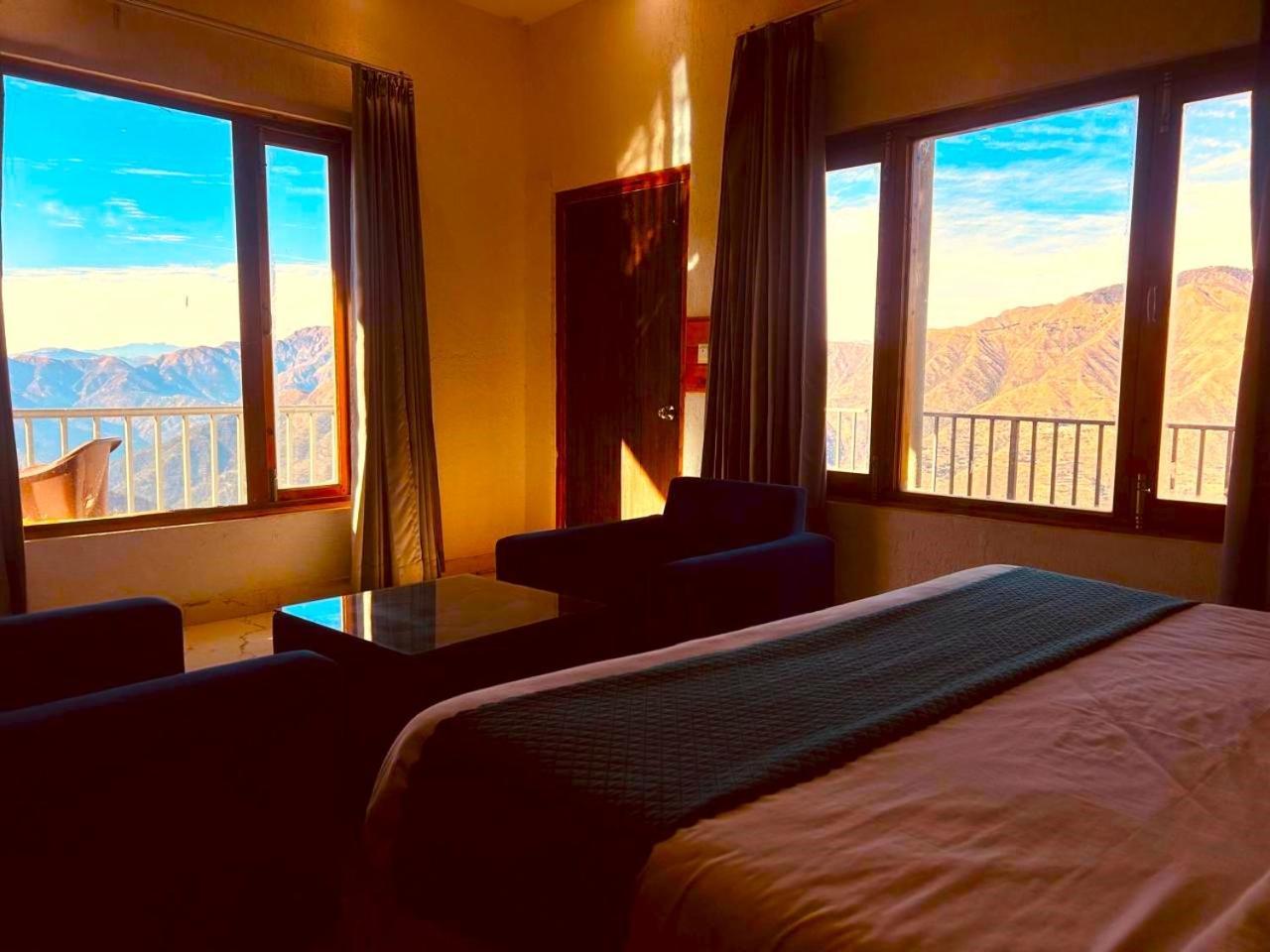 Living On The Edge A Luxury Stay Мусори Екстериор снимка