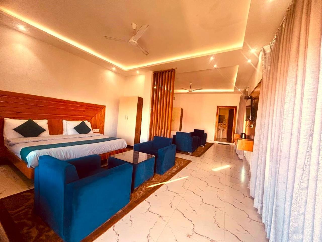 Living On The Edge A Luxury Stay Мусори Екстериор снимка