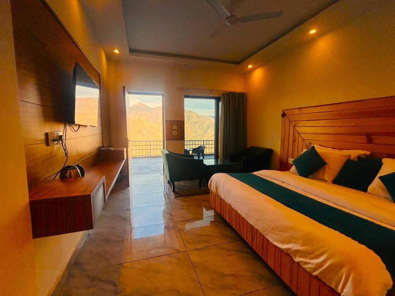 Living On The Edge A Luxury Stay Мусори Екстериор снимка