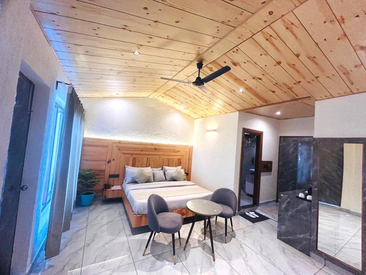 Living On The Edge A Luxury Stay Мусори Екстериор снимка