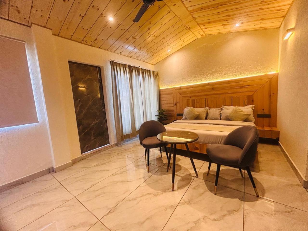 Living On The Edge A Luxury Stay Мусори Екстериор снимка
