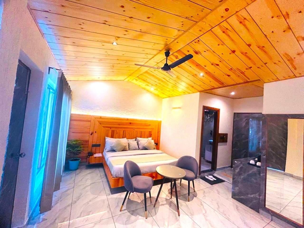 Living On The Edge A Luxury Stay Мусори Екстериор снимка