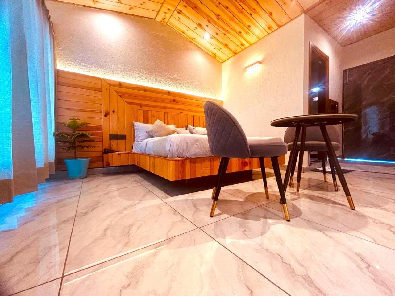 Living On The Edge A Luxury Stay Мусори Екстериор снимка