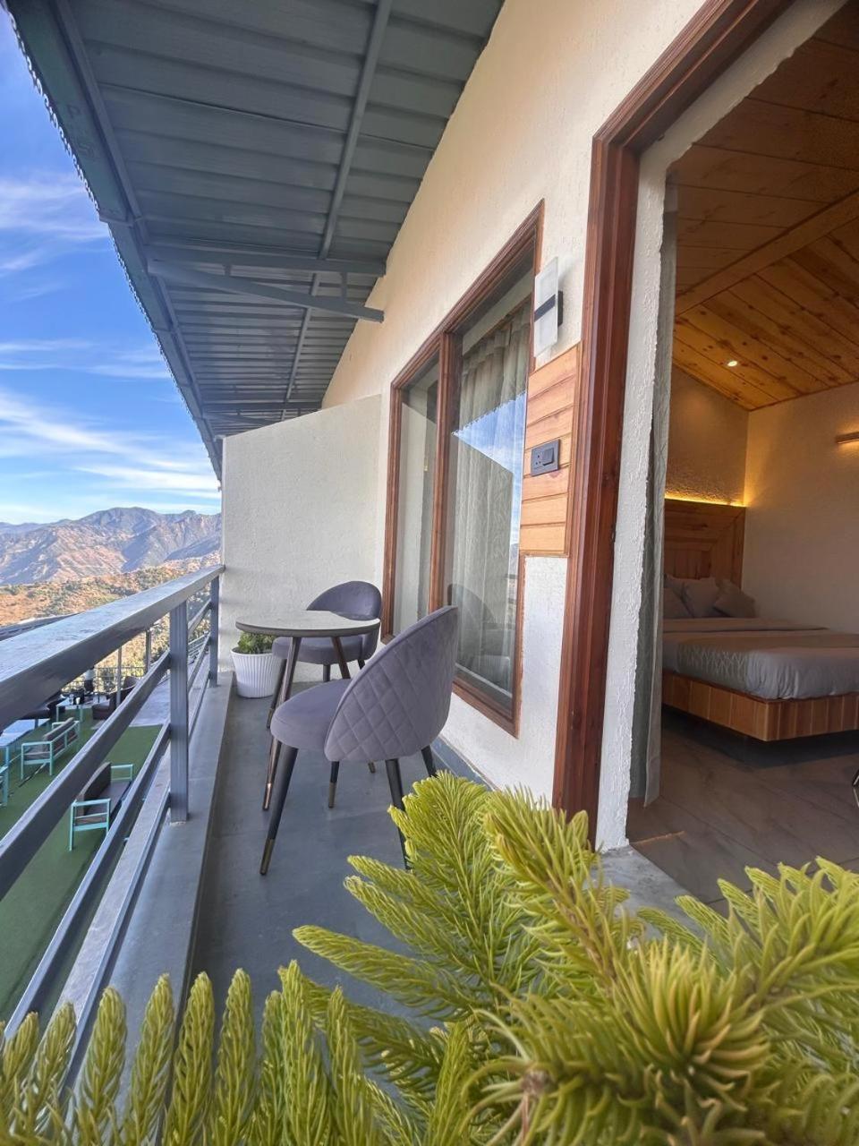 Living On The Edge A Luxury Stay Мусори Екстериор снимка