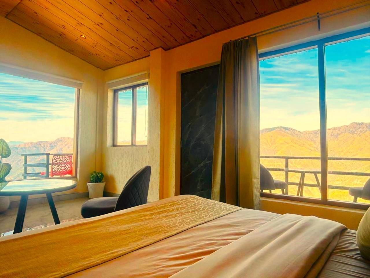 Living On The Edge A Luxury Stay Мусори Екстериор снимка